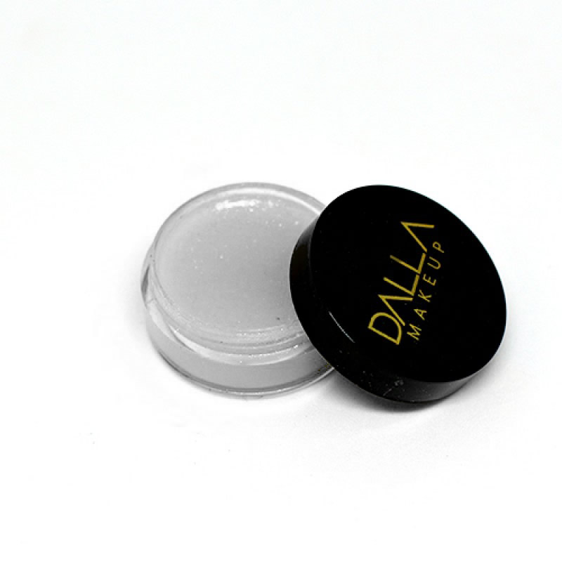 DALLA MAKEUP